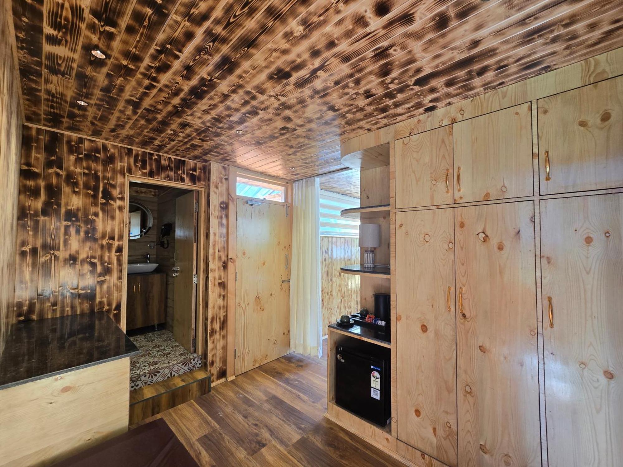The Hillside Hotel Kasol Room photo